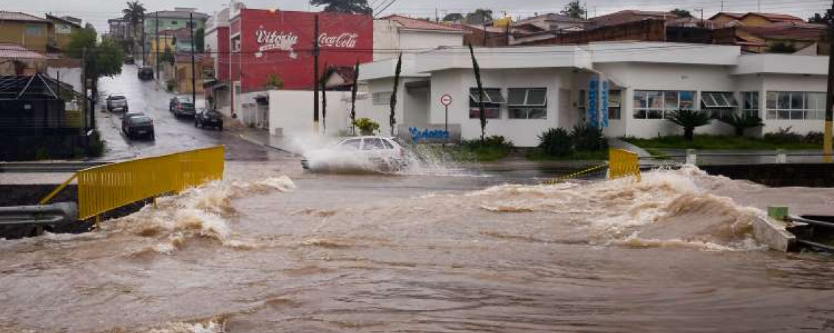 18 человек стали жертвами проливных дождей на юго-востоке Бразилии